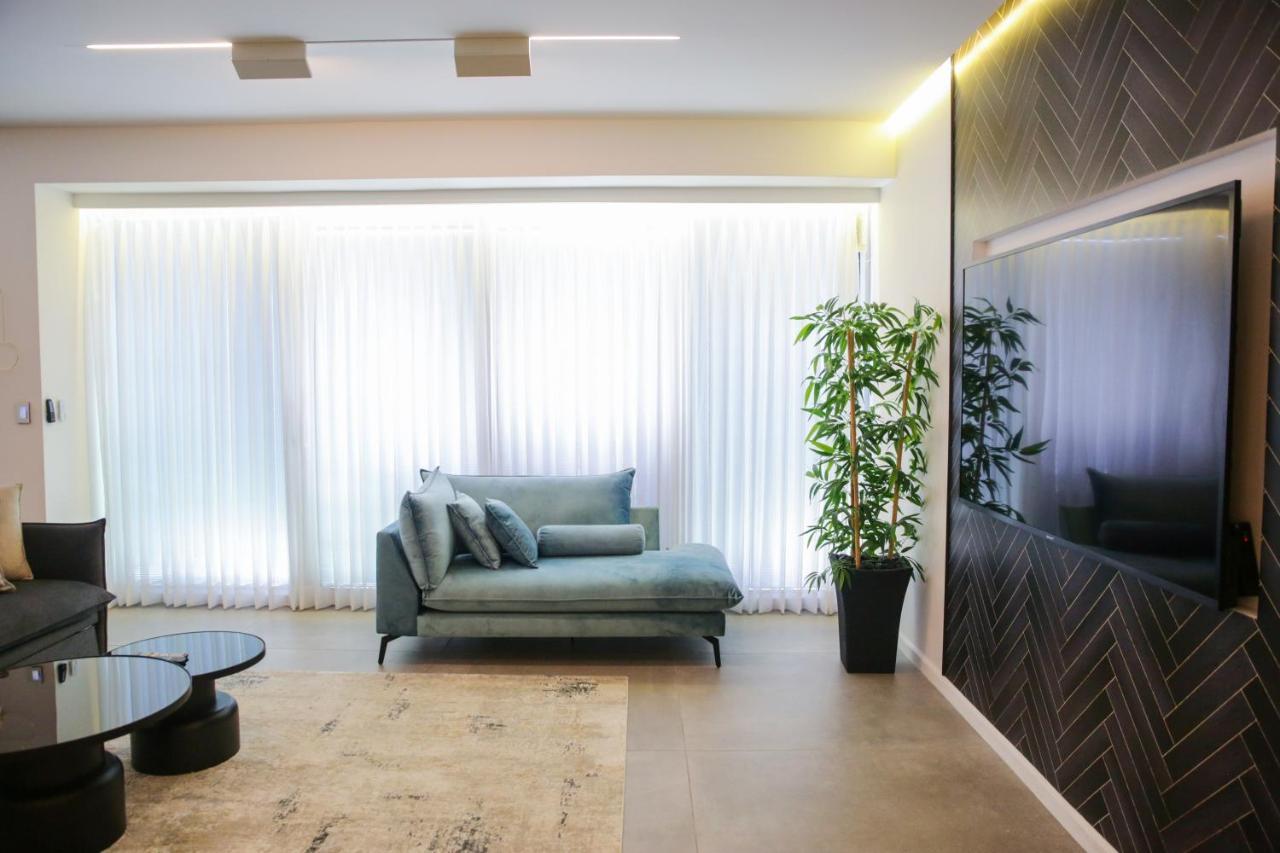 Yalarent Midtown Towers Tlv Tel Aviv Exterior foto
